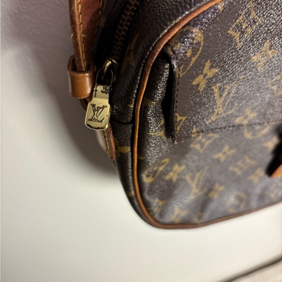 Louis Vuitton PM Jeune Fille Crossbody Bag- Brown - Picture 11 of 16